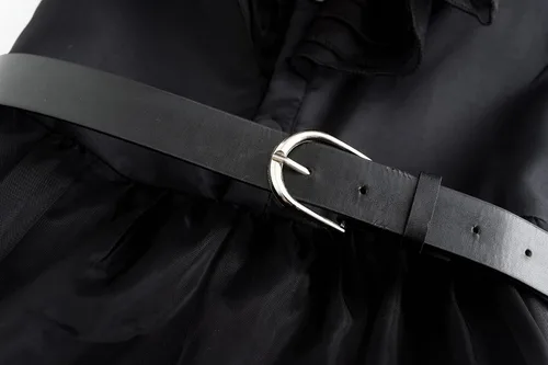 Vista 5 de Akokvlar Vestido de disfraz negro para niñas, peluca, cinturón, aretes, calcetines, traje de vestir