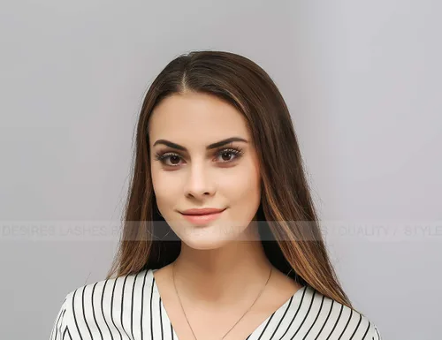 Vista 4 de Paquete múltiple de pestañas de tira natural, 5 pares por kits, 04 jueves