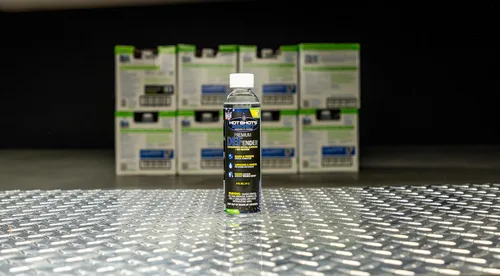 Vista 7 de Hot Shot's Secret Defender DEF Booster Aditivo 8 oz – Trata 20 galones – Tratamiento diésel DEF para líquido de escape diésel, limpia y evita