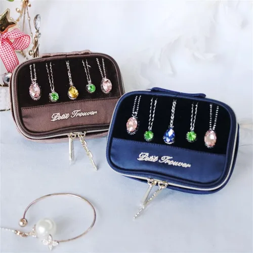 Vista 2 de LIRUXUN - Joyero cuadrado de terciopelo japonés, aretes, collar, bolsa de joyería de gran capacidad, bolsa de almacenamiento portátil de viaje