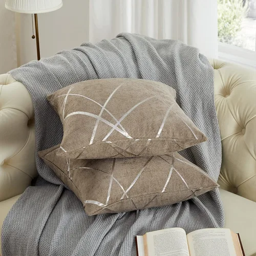 Vista 3 de GIGIZAZA - 2 paquetes de fundas de cojín de chenilla con rayas plateadas de jacquard para decoración de sofá