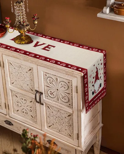 Vista 4 de Camino de mesa para decoración del día de San Valentín, diseño de gnomo, corazón, rojo, a cuadros, búfalo, algodón, lino, decoración de mesa