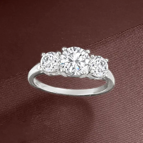 Vista 4 de Ross-Simons Anillo de 3 piedras de moissanita de 2,25 qt t t en plata de ley