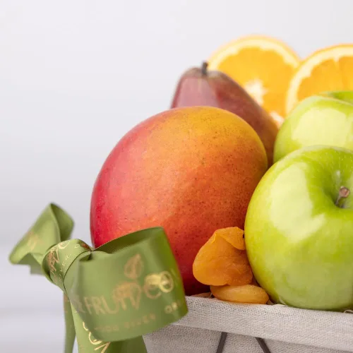 Vista 7 de The Fruit Company Cesta de frutas de celebración de huerto, cesta de frutas frescas para cualquier ocasión, regalos de cumpleaños para mujeres