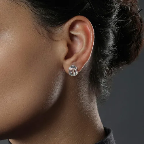 Vista 5 de Star Wars Fine Jewelry The Mandalorian - Juego de collar y aretes para casco en plata de ley y rodio negro con diamantes negros de 110 CT.TW, Metal