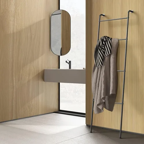 Vista 5 de Escalera para Mantas Soporte Decorativo Portador de Toallas para Baño, Soporte de Metal Apoyado en Pared para Secar Colchas para Sala de Estar
