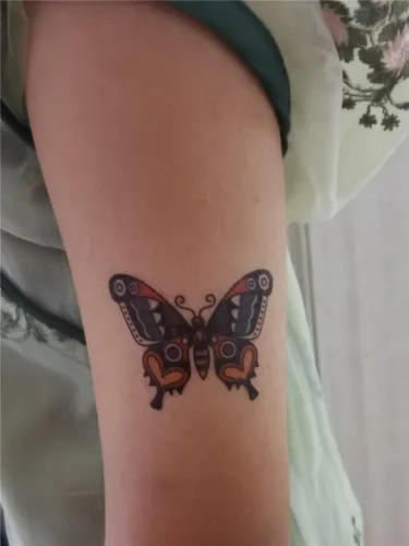 Vista 6 de Etiqueta engomada temporal del tatuaje del cráneo del ancla de la golondrina impermeable adultos hombres mujeres mano brazo hombro cuerpo arte