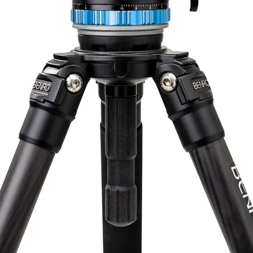 Vista 4 de Benro Kit de trípode de video de fibra de carbono con cabezal fluido S8 PRO - Cuenco de 2.953 in, patas de 3 secciones, carga útil de 17.6 lb