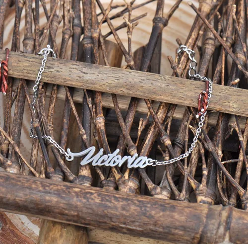 Vista 2 de HUAN XUN - Collar con nombre personalizado en plata dorada