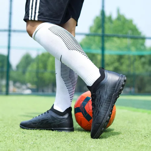 Vista 7 de ZVC Tacos de fútbol para hombre, zapatos de fútbol para exteriores, interiores, entrenamiento, césped, zapatos de fútbol para jóvenes, niños