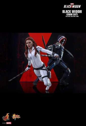 Vista 4 de Hot Toys Marvel Comics Black Widow Black Widow (versión traje de nieve) figura coleccionable a escala 1/6
