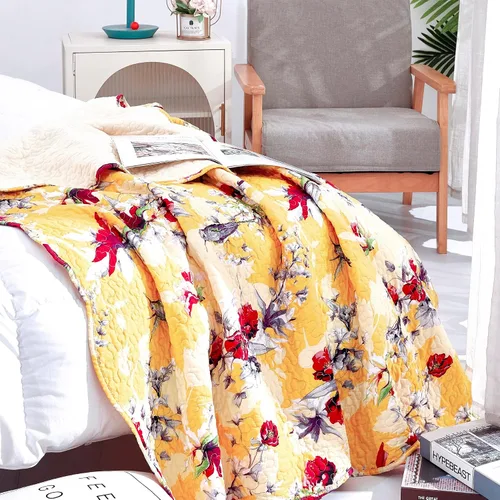 Vista 3 de DaDa Bedding Edredón de regazo floral amarillo, manta acolchada, colibríes, flores rojas de granja para sofá, sofá o cama, bordes festoneados Sol