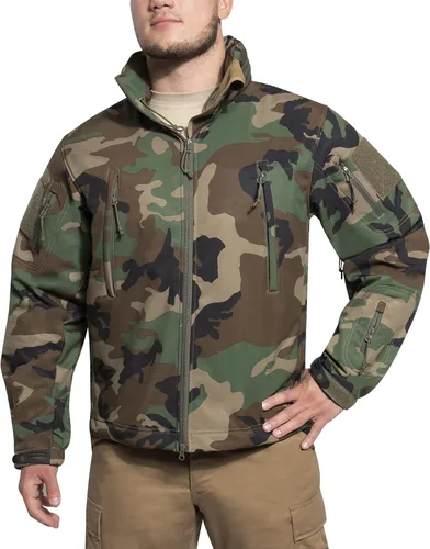 Vista 4 de Rothco, chamarra con bolsillos escondidos de tela soft shell