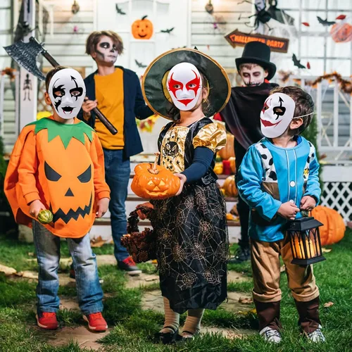 Vista 7 de Paquete de 12 máscaras faciales completas blancas en blanco, máscaras de papel maché con correa elástica para bailes de máscaras, cosplay