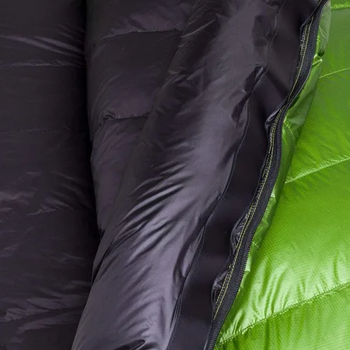Vista 5 de Western Mountaineering Saco de dormir Versalite de 10 grados verde musgo de 6 pies / cremallera derecha
