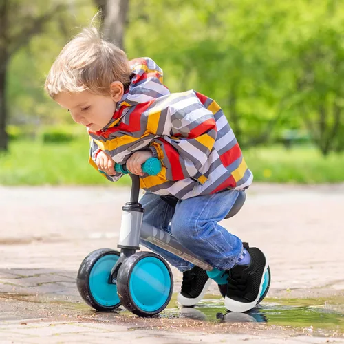 Vista 5 de Zapatos deportivos para niños y niñas pequeños, zapatos para caminar descalzos, zapatos de tenis ligeros y transpirables para los primeros bebés