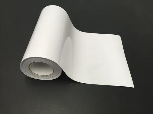 Vista 2 de Rollo autoadhesivo de vinilo transparente de alto brillo con respaldo de rejilla, 6 pulgadas x 10 pies, 3 mil