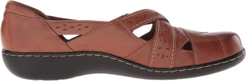 Vista 6 de Clarks Women's Ashland Spin Q Slip-On Loafer