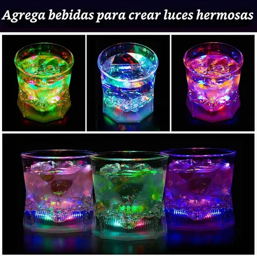 Vista 6 de Vasos LED de Estilo Antiguo: Juego de 4 Vasos de Bebida con Luz Multicolor Activada por Líquido de 10oz - Vasos de Plástico Divertidos para Agua