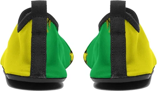 Vista 5 de Zapatos de agua unisex retro con bandera de Jamaica, para exteriores, playa, natación, calcetines acuáticos de secado rápido, zapatos descalzos