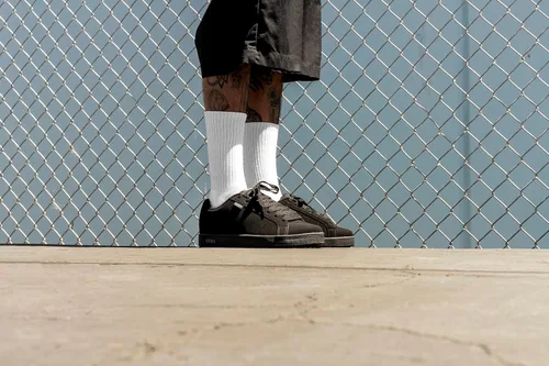 Vista 2 de Etnies Kingpin para hombre Negro lavado