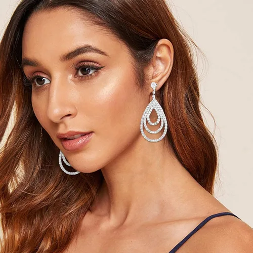 Vista 4 de Pendientes largos de plata con diamantes de imitación, pendientes de lágrima para novia, joyería de boda