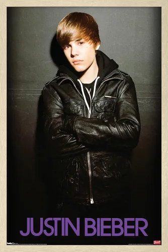 Vista 15 de Trends International Justin Bieber - Póster de pared de amor, 14.725 x 22.375 pulgadas, versión enmarcada de madera de granero