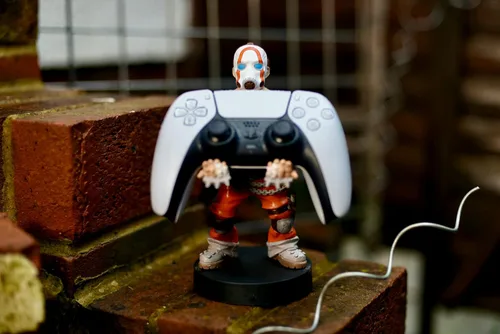 Vista 10 de Cable Guys, Borderlands Psycho Controller Holder