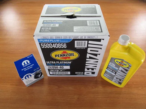 Vista 2 de 2014-2019 Dodge Ram 2500-5500 6.4L Hemi Kit de cambio de aceite sintético completo Mopar OEM
