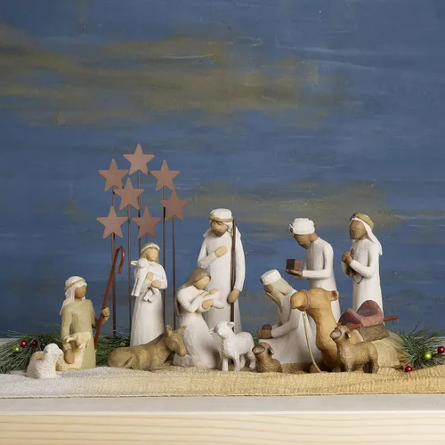 Vista 8 de 14 Unidades Figurillas de pesebre en madera de sauce