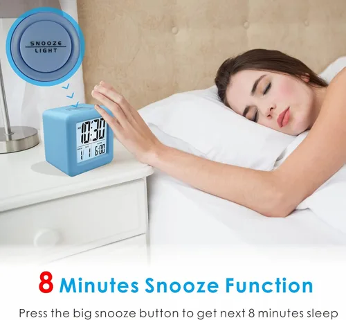 Vista 5 de Plumeet Reloj despertador digital para niños con repetición y luz nocturna blanca, reloj despertador de viaje de fácil configuración, hora, fecha
