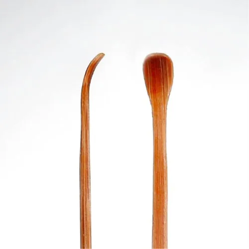 Vista 2 de Earpick de madera prémium artesanal