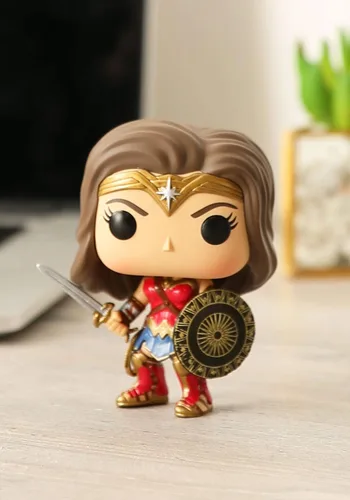Vista 2 de Funko POP DC Comics Figura de acción de juguete, de la película de la Mujer Maravilla, Estándar, Mujer maravilla