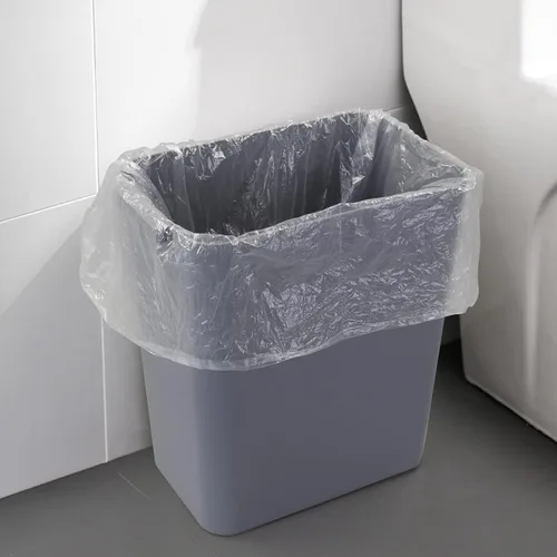 Vista 4 de Paquete de 3 cubos de basura grises de 4.5 galones, contenedor de basura Construcción de plástico resistente, forma rectangular que ahorra