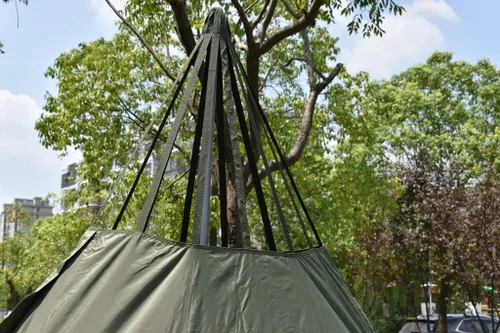 Vista 4 de Tienda caliente Tipi para 4 personas con estufa ignífuga Jack para tubos de combustión con 2 puertas Altura 8.5FT Verde ejército