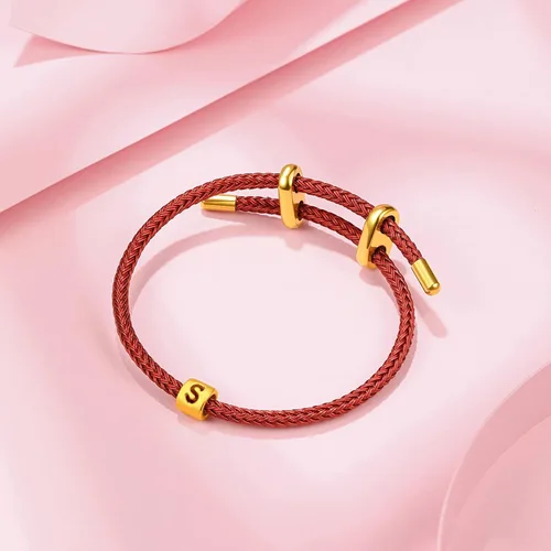 Vista 3 de ZHOU LIU FU Pulsera de Oro de 24K con Dijes de Iniciales, Pulseras Ajustables de Cadena Roja con Dijes de Letras y Corazón A-Z, Brazalete Apilable