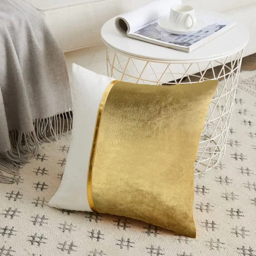 Vista 2 de Fancy Homi Paquete de 4 fundas de almohada decorativas para sala de estar, sofá cama, retazos de terciopelo con cuero dorado, decoración moderna