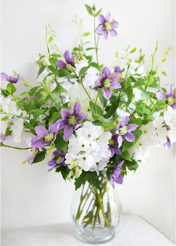 Vista 2 de FiveSeasonStuff Real Touch - Flores artificiales blancas Delphinium - 3 tallos realistas de flores artificiales para centros de mesa de boda
