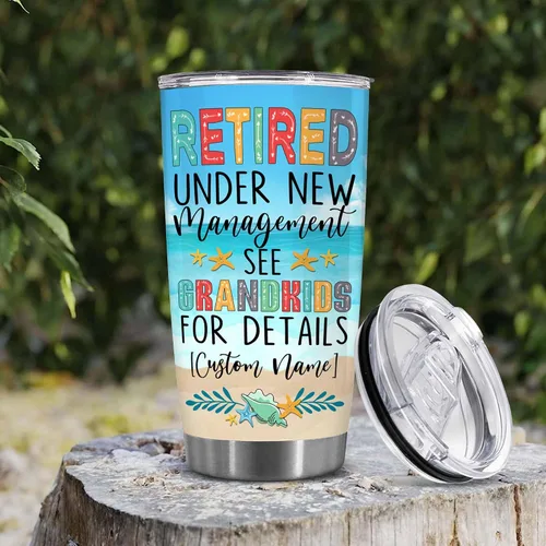 Vista 2 de WHIDOBE Vaso de jubilación personalizado, jubilado bajo nueva administración, mira a los nietos para obtener detalles, vaso con nombre
