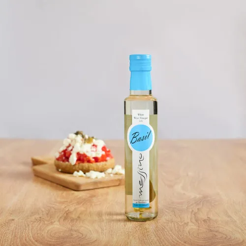 Vista 2 de Messino Vinagre de vino blanco importado de Grecia, 8.5 fl oz (albahaca)