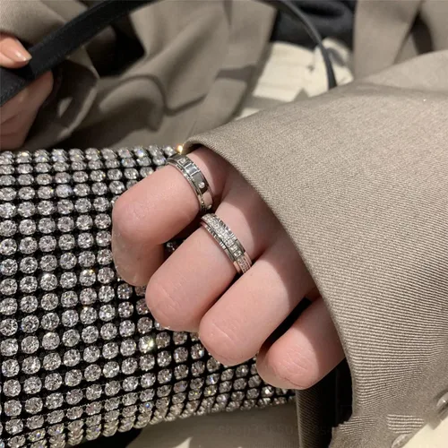 Vista 6 de Nylry Anillos giratorios de acero inoxidable de titanio con piedras de circonita cúbica anillos de ansiedad para mujeres y hombres anillo de promesa