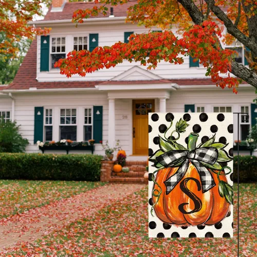 Vista 4 de AVOIN colorlife Bandera de jardín con monograma de otoño con letra S, diseño de calabaza, con diseño de lunares, 12 x 18 pulgadas, doble cara