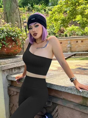 Vista 2 de OQQ Conjunto de entrenamiento de 4 piezas para mujer, leggings de cintura alta acanalados para yoga con camiseta corta de 3 piezas con brasier
