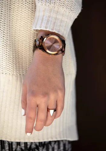 Vista 5 de NIXON Time Teller - Reloj analógico de moda de acetato resistente al agua para mujer (esfera de reloj de 1.457in, correa de acetato de 0.787in)