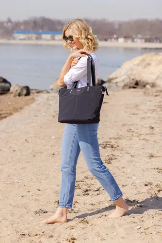 Vista 2 de Baggallini Carryall Tote