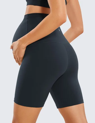 Vista 3 de CRZ YOGA Butterluxe - Pantalones cortos de yoga de maternidad sobre el vientre de 6 pulgadas, pantalones cortos de ciclismo atléticos