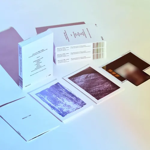 Vista 3 de RM de BTS Indigo Weverse Álbumes Ver. Caja exterior + libro de letras + tarjeta postal + tarjeta de fotos + tarjeta de fotos + foto instantánea +