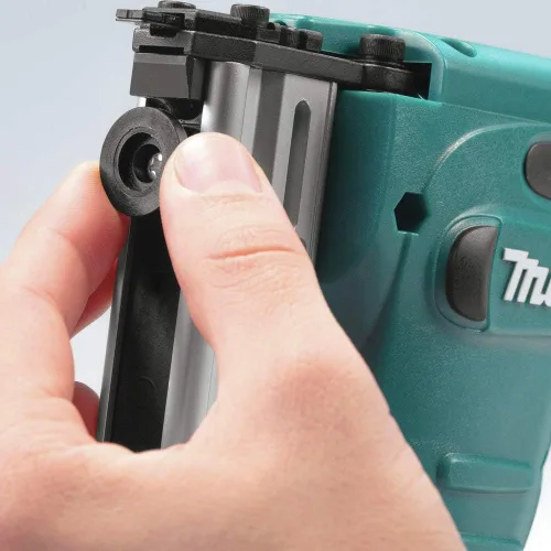 Vista 7 de Kit de grapadora sin cable Makita XTS01 LXT de iones de litio, 3/8-pulgadas.