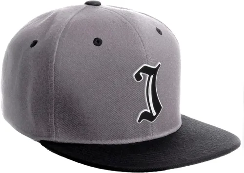Vista 1072 de Daxton Gorra clásica con visera de billete plano con letras del alfabeto inglés antiguo de la A a la Z