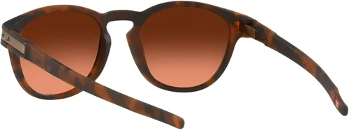 Vista 6 de Oakley Oo9349 Latch Low Bridge Fit Gafas de sol redondas para hombre, Tortuga Marrón MatePrizm Marrón Gradient